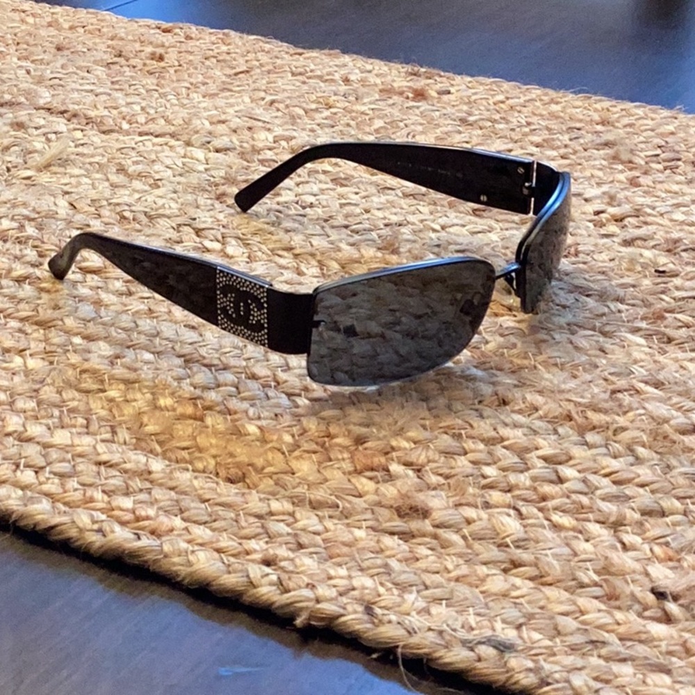 Used CHANEL Sunglasses